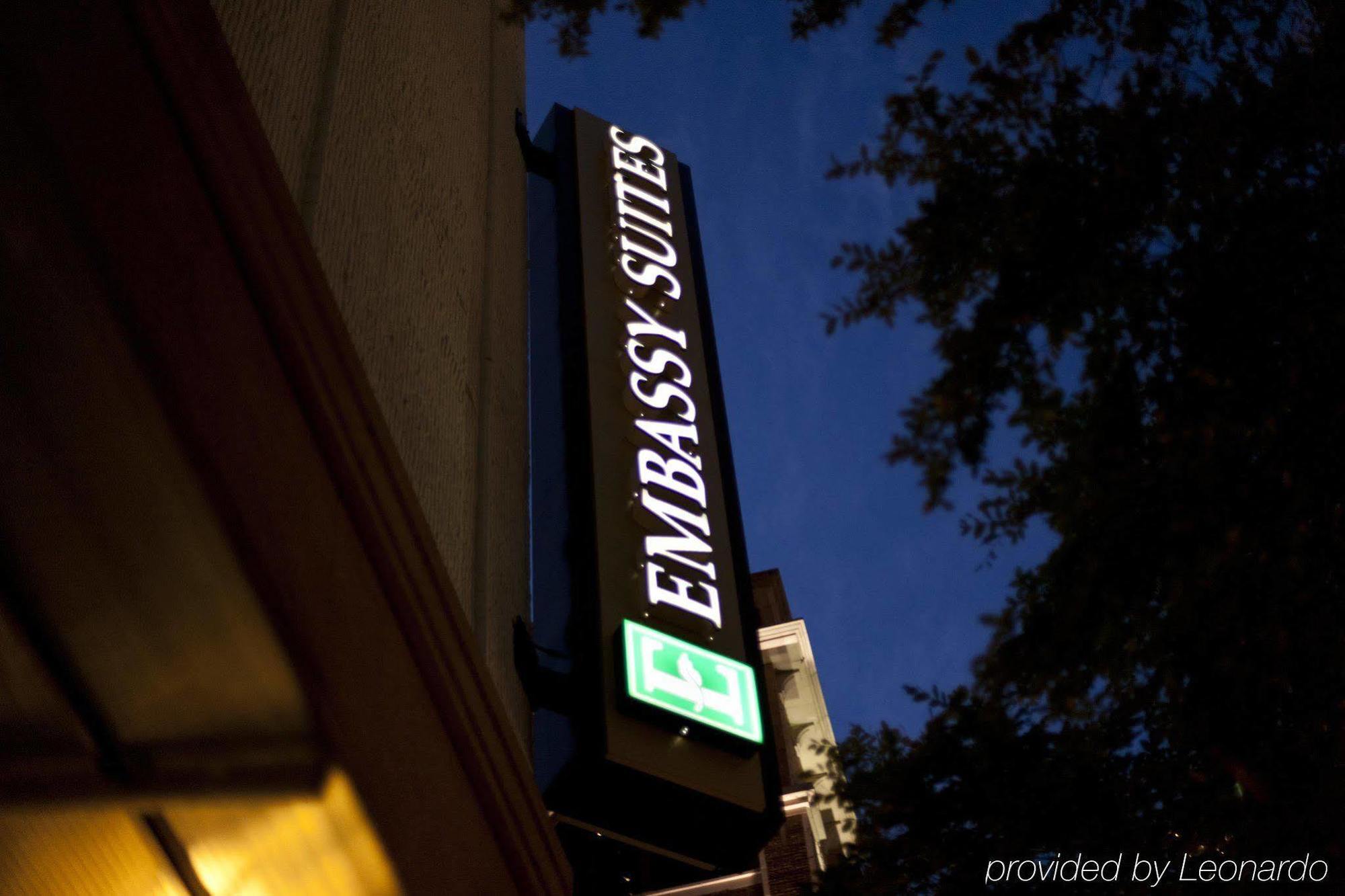 Embassy Suites Fort Worth - Downtown Exterior photo