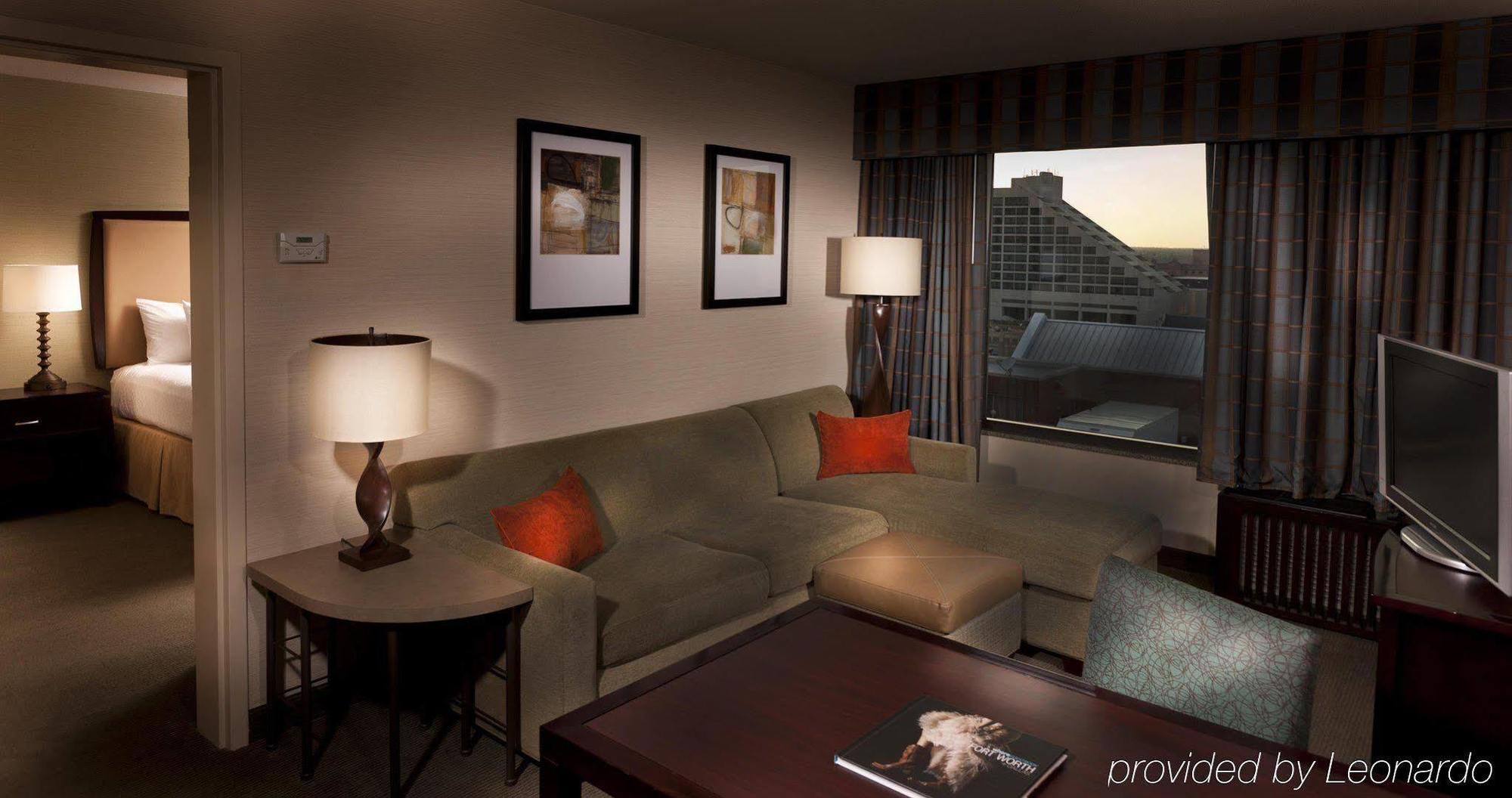 Embassy Suites Fort Worth - Downtown Room photo